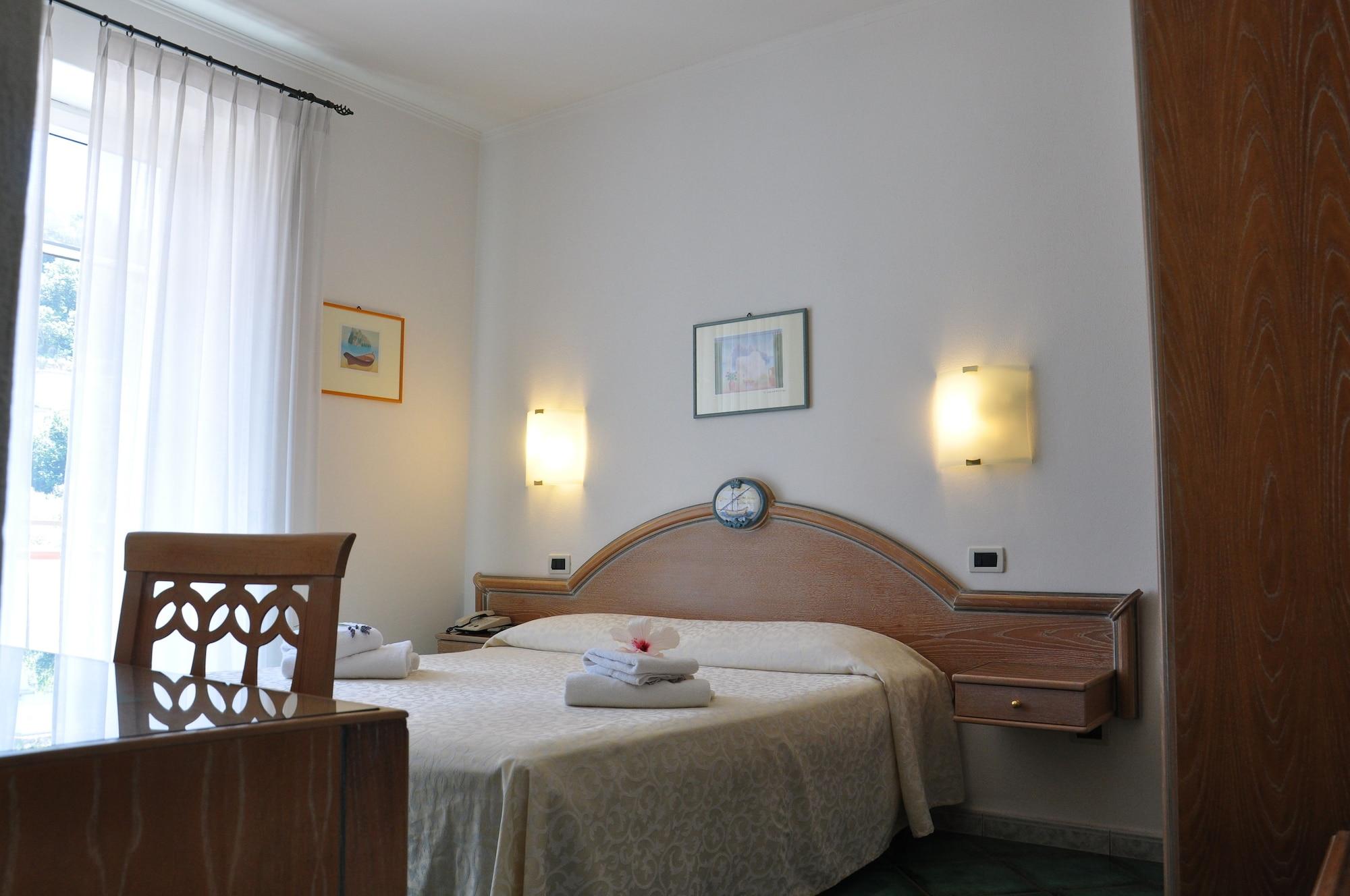 La Marticana 3*