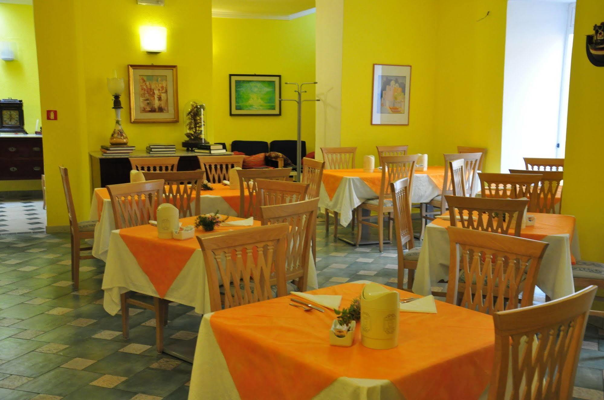 Hotel La Marticana Ísquia